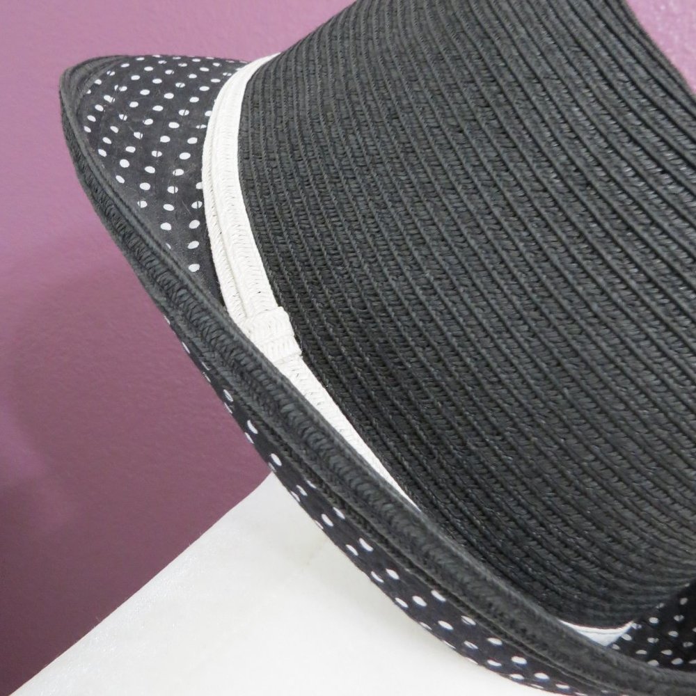 Black & White Fedora - Picture 5 of 7